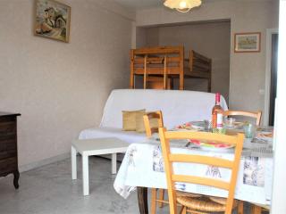 Studio Cosy avec Terrasse et Parking, à 30m de la Mer, Cagnes-sur-Mer - FR-1-252A-56 - 7