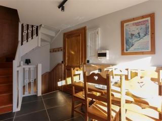 Chalet Triplex 75m² Val Thorens - 2 Chambres, 1 Cabine, Cheminée, WiFi, Proche Pistes et Commerces - FR-1-637-11 - Val Thorens - 4