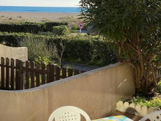 Villa T2 en Front de Mer avec Parking Privé - FR-1-81-548 - Port Leucate - 2
