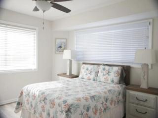 A Beach Dream condo - Carolina Beach - 4