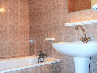 Charmant T3 avec Parking, Proche des Pistes, Equipé pour Familles - FR-1-593-14 - Les Angles - 5