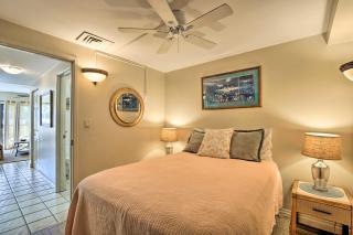 Centrally Located Kailua-Kona Condo with Lanai! - Kailua-Kona - 1