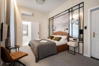 Astoria Boutique Suites- Best Location by BQA - 2