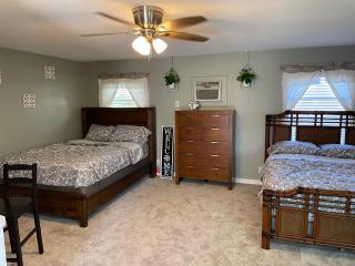 Walk To Siesta Beach, Restaurants, Shopping & More! - 7