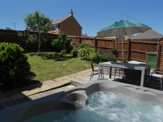 Cliffwalk Cottage - 0