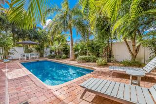 Willow Walk - 110 Willow Ave - 6