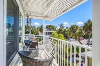 Willow Walk - 110 Willow Ave - 1