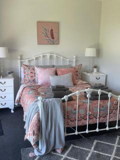 River Gardens Axedale Pet Friendly Farmstay B&B - 5