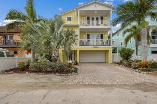 Absolute Paradise - 2114 Avenue A - Bradenton Beach - 2