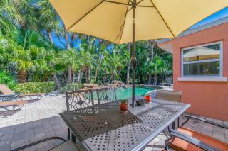 Beach Walk - 208 - 67th St - 3