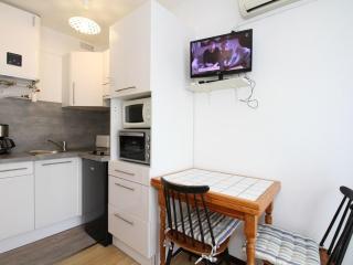 Studio de charme avec parking privatif, climatisation, Wi-Fi et loggia fermée à Balaruc-les-Bains - FR-1-553-96 - Balaruc-les-Bains - 6