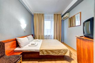 Holosiyvsky Hotel - Kiev - 0