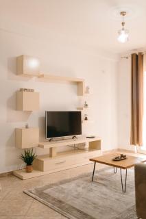 Rs Place 1-Bedroom Apartment - Tirana - 1