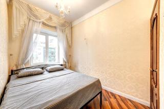 Apartments with 3 rooms near Palace Ukraine - Kiev - 4