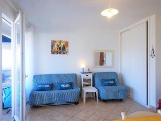 Studio lumineux proche plages et commerces avec balcon - 3 couchages, Le Lavandou - FR-1-251-346 - 6