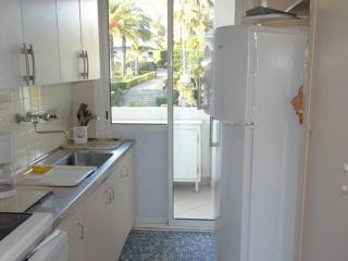 Grand T3 avec terrasse et piscine à Cavalaire-sur-Mer - FR-1-100-187 - 7