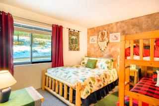 Outdoor Hideout - Angel Fire - 2