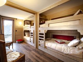 Chalet de luxe 5* avec Spa, PMR, au pied des pistes - FR-1-398-621 - Montvalezan - 1