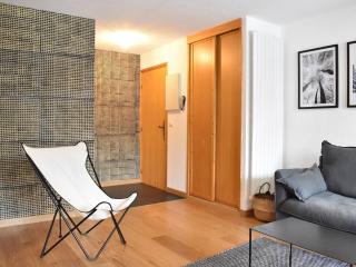 Appartement cosy 2 chambres, proche commodités et pistes, balcon sud, parking, piscine été - FR-1-180-382 - Les Allues - 3