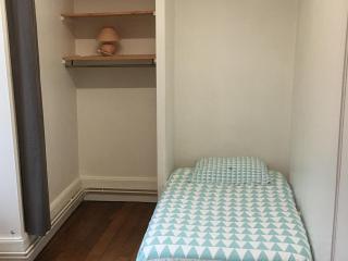 Appartement historique avec 4 chambres, parking, à proximité des attractions à Toul - FR-1-584-114 - Toul - 9