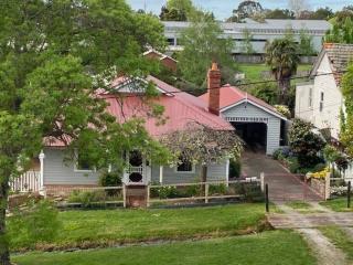 Glendale Cottage - 9