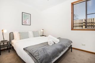 Callala Calm Pet Friendly 5 Mins Walk to Beach - Callala Bay - 2