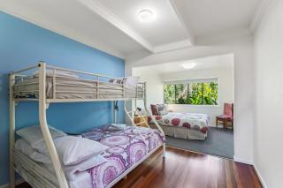 Farrants Hill - Tweed Coast Holidays - Clothiers Creek - 3