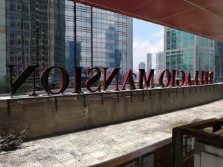 Homey 3 bedrooms Condo in Mega Kuningan, Jakarta - Jacarta - 7