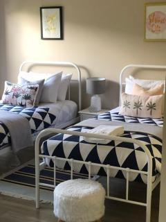 Sea Change Guesthouse - 5