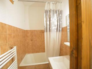 Studio ski aux pieds avec terrasse, parking et Wi-Fi - 4 couchages - FR-1-241-173 - Le Grand-Bornand - 3