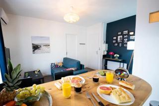 appartement n2 centre village, clim, parking gratuit - Aigues-Mortes - 1