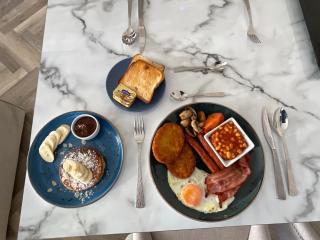 Sky Roof Apartments - 2