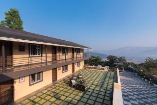 Asanjo Villa by StayVista - Mulshi's lush beauty with Eclectic interiors, Valley view, Movie projector & a refreshing swimming pool - Mulshi - 5