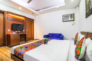 FabHotel The Residency DLF Galleria - Gurgaon - 1