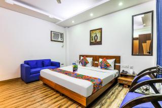 FabHotel The Residency DLF Galleria - Gurgaon - 3