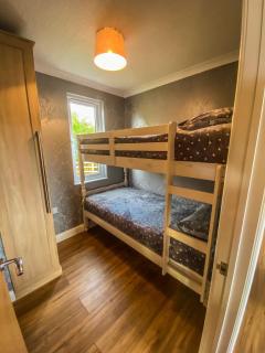 Immaculate 3-Bedroom Private Lodge near York - York - 3