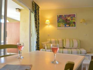 Appartement T2 avec piscine, plage à 100m, parking, ascenseur et centre de thalasso à proximité - FR-1-226-81 - Les Issambres - 4
