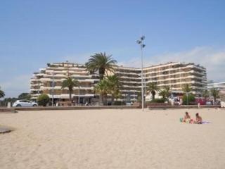Studio cabine à 200m de Port Fréjus, plage, commerces, terrasse, 4 couchages, ménage inclus - FR-1-226A-31 - 9