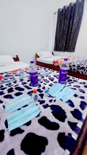 Nilam Guest House - Bodh Gaya - 8