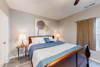 Vinyards Terrace 3112 S Vineyards Terrace 1 - 2