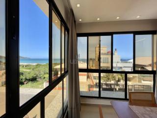 200 - Vista Mar em Mariscal sendo 02 suítes - 0