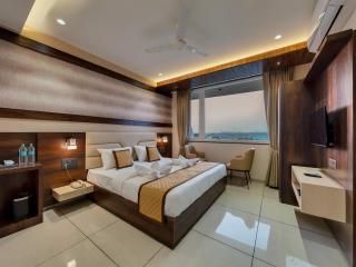 Golden Leaf Resort - 0
