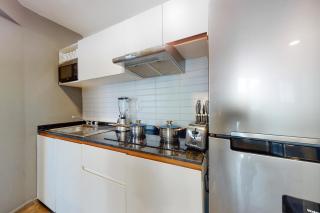 Seven Boutique #1 - 6