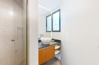 Seven Boutique #1 - 3