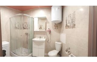 Apartment near metro Pozniaky - Kyiv - 1