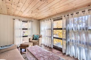 Cozy Getaway Less Than 1 Mi to Cowans Gap State Park! - - 2