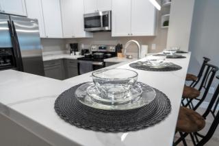 Relaxing Cozy Getaway in Gated Community near Greater Heights - Houston - 3