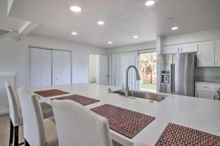 Central Bakersfield Townhome with Private Patio - Bakersfield - 4