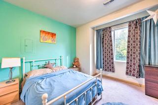 Welcoming Seattle Townhome about 10 Mi to Downtown! - 1