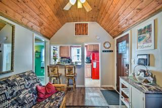 Running Springs Cabin with Deck and Forest Views - 5